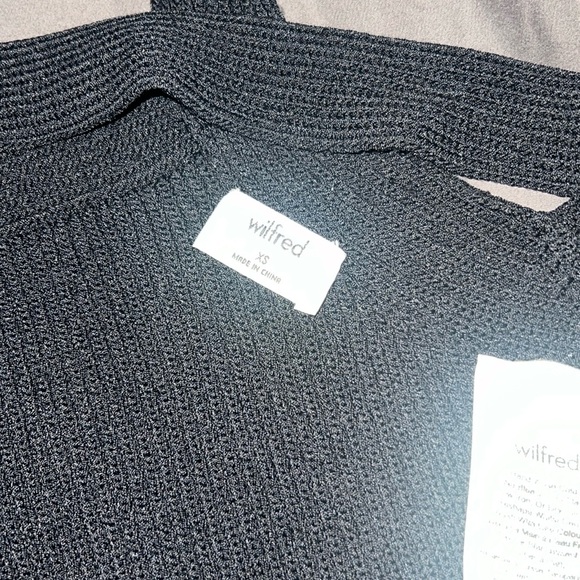 Wilfred open Back Tie Top - Picture 2 of 2